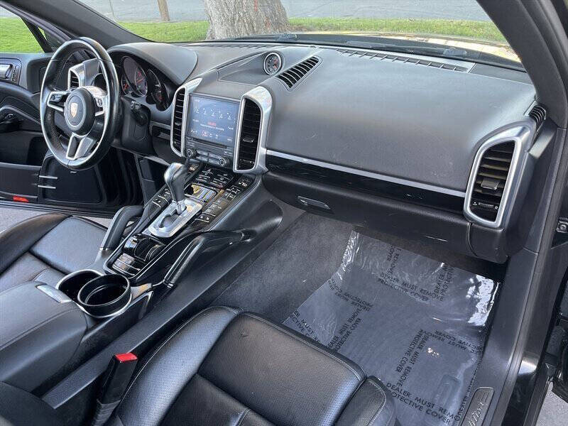 2017 Porsche Cayenne