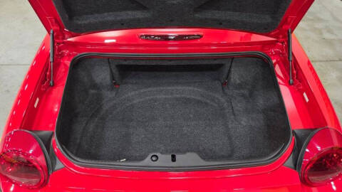 2002 Ford Thunderbird Deluxe