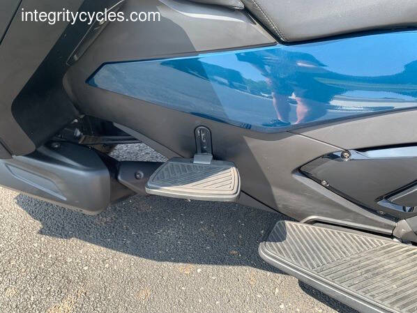 2021 Can-Am Spyder® RT SE6