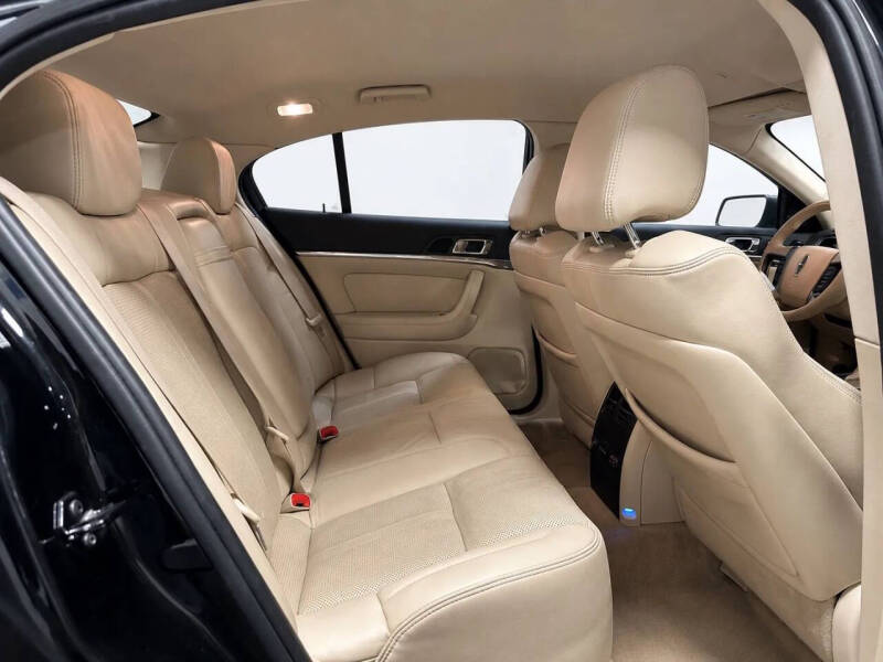 2011 Lincoln MKS