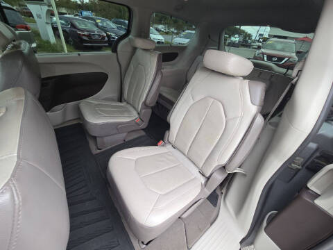 2019 Chrysler Pacifica Touring L