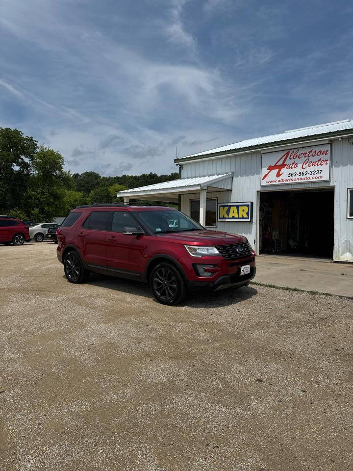 Red 2017 Ford Explorer XLT AWD XLT 4dr SUV 2