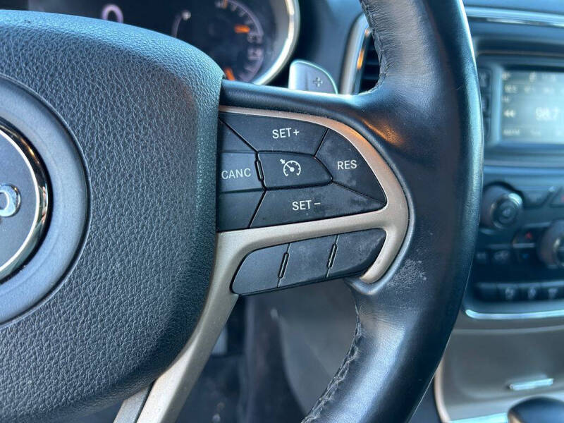 2017 Jeep Grand Cherokee Laredo