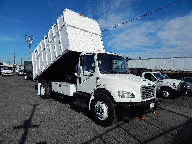 2019 Freightliner M2 106