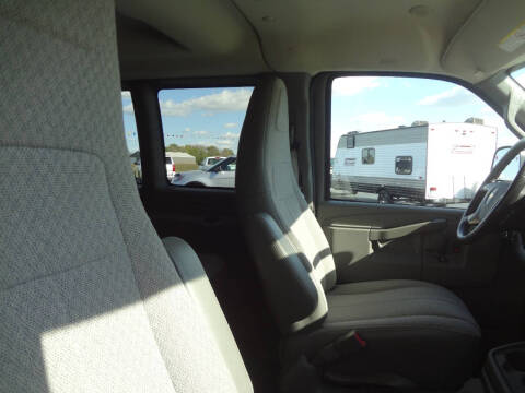 2017 Chevrolet Express LS 2500