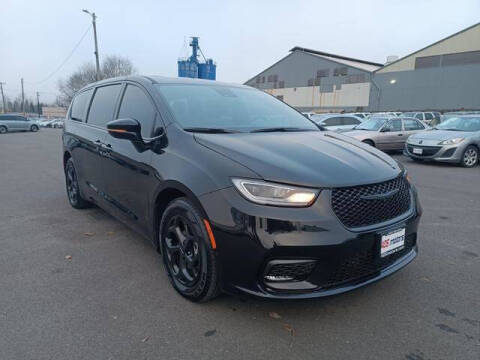 2023 Chrysler Pacifica Plug-In Hybrid