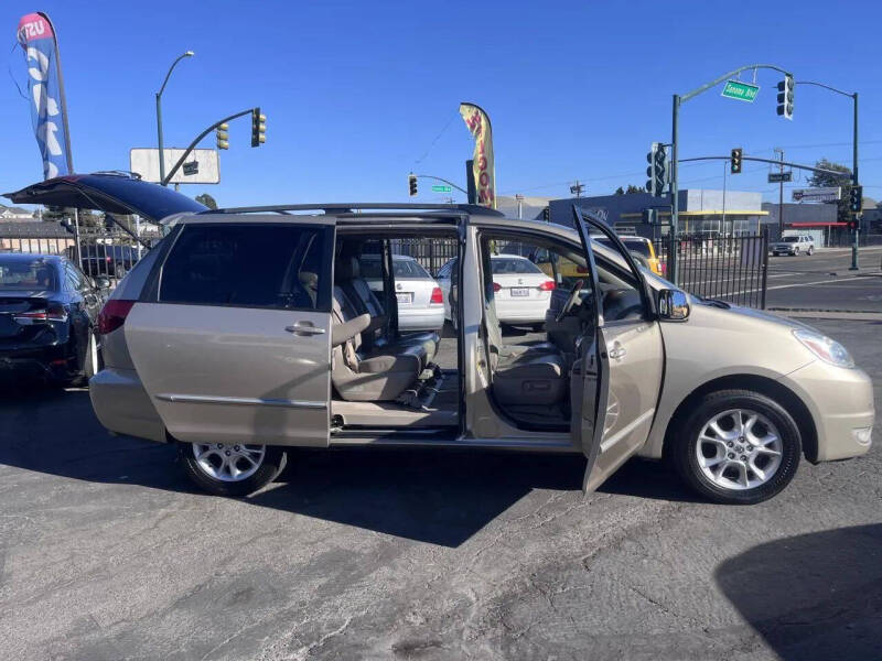 2005 Toyota Sienna XLE Limited 7 Passenger