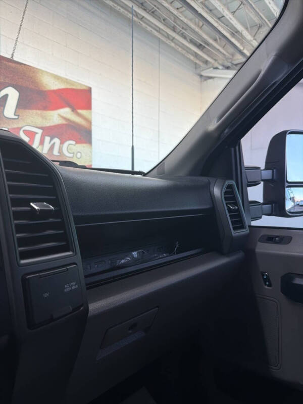 2022 Ford F-350 Super Duty XL