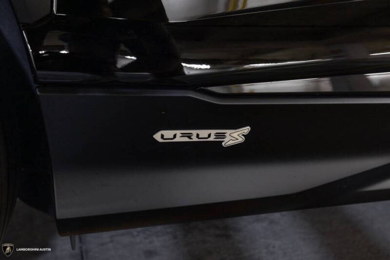2024 Lamborghini Urus S
