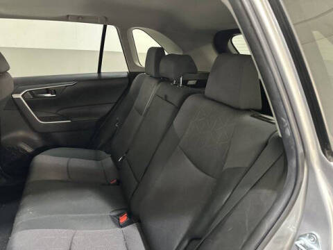 2019 Toyota RAV4 Hybrid XLE