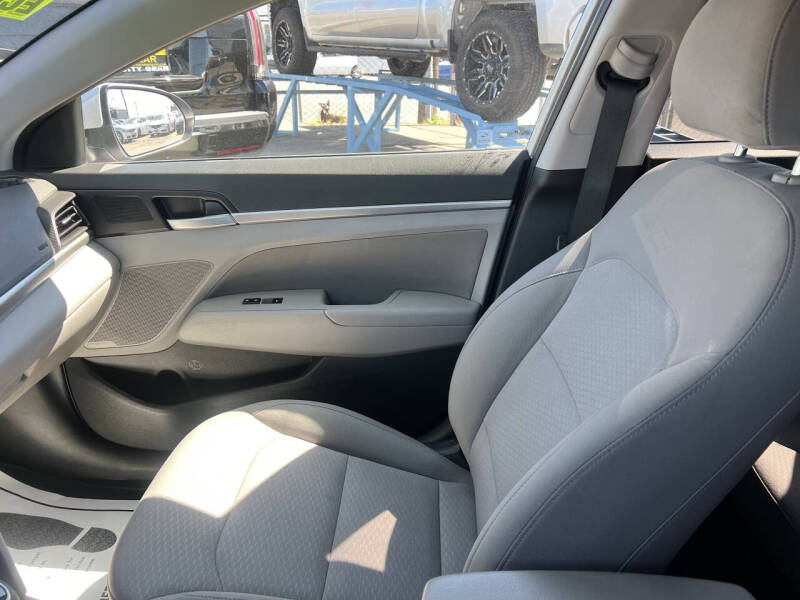 2020 Hyundai Elantra SEL