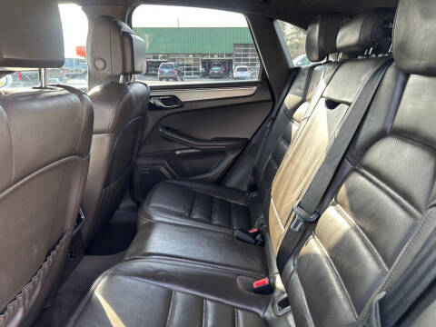 2015 Porsche Macan Turbo