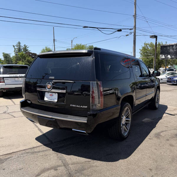 2013 Cadillac Escalade ESV Premium