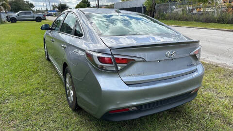 2016 Hyundai Sonata Hybrid SE