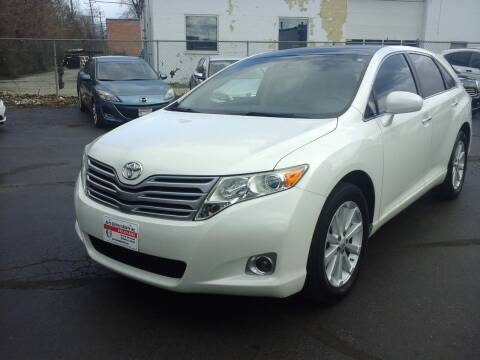 2011 Toyota Venza for sale at Auto Outpost-North, Inc. in McHenry IL