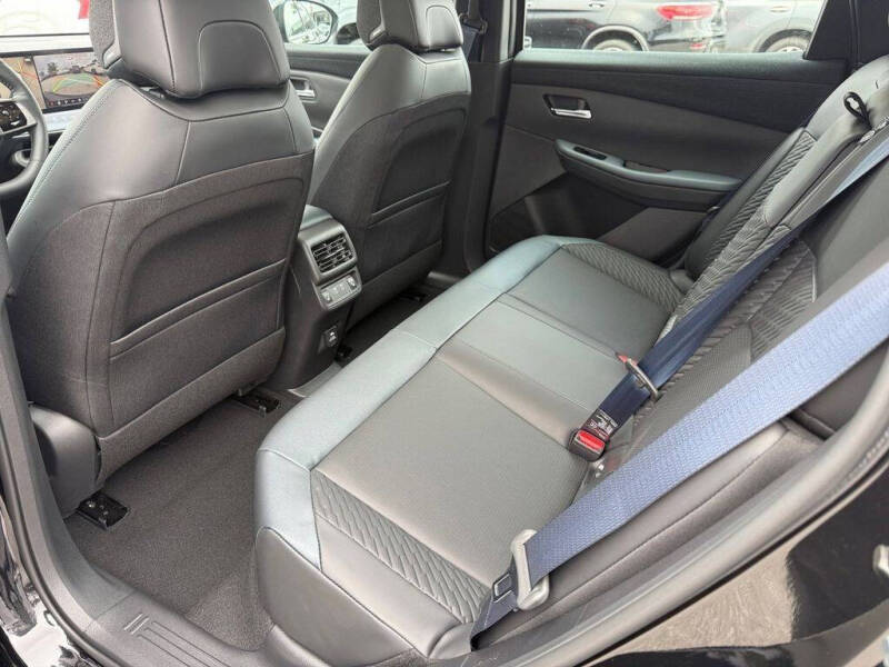 2026 Nissan LEAF Platinum+