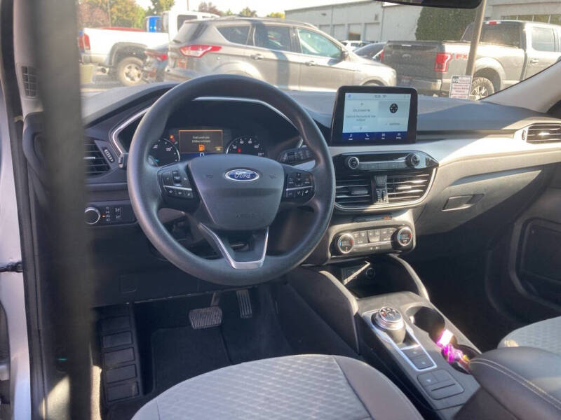 2021 Ford Escape Hybrid SE