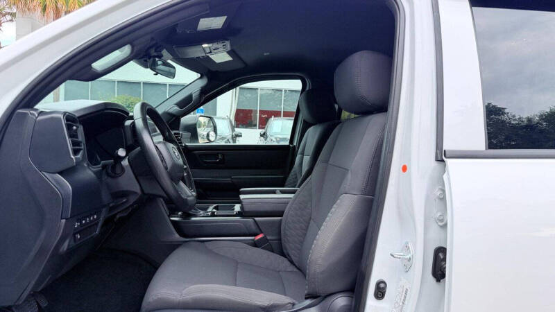 2025 Toyota Tundra SR