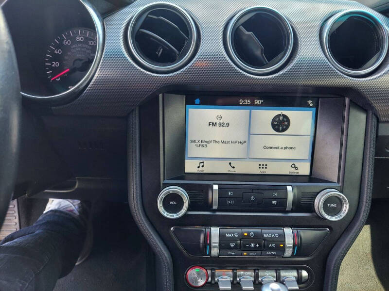 2020 Ford Mustang EcoBoost