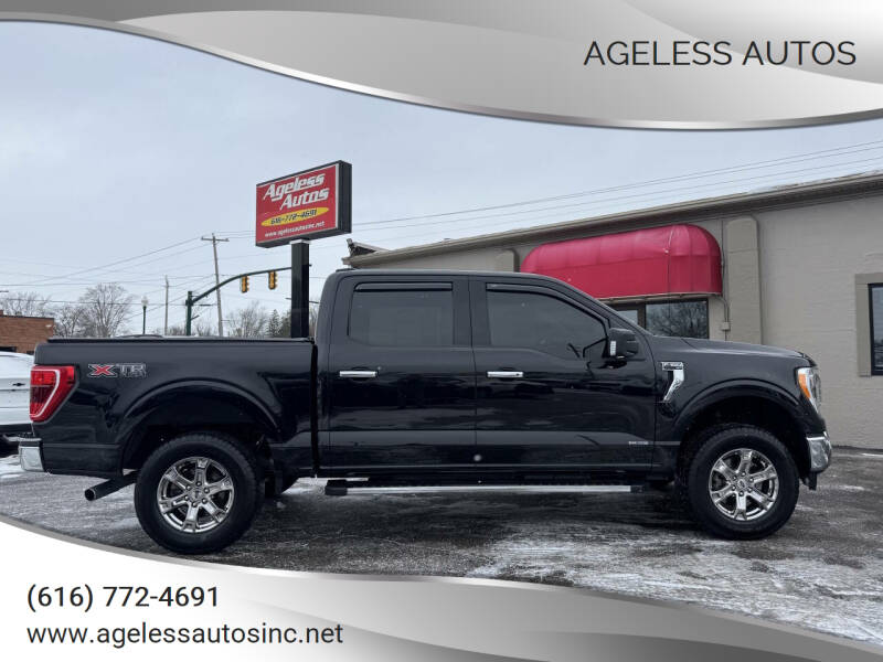 2021 Ford F-150 XLT's photo