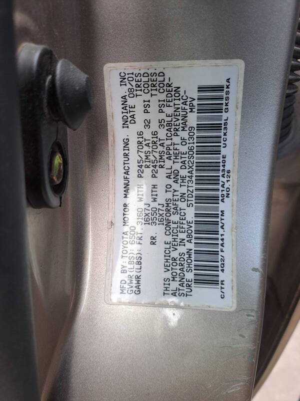 2002 Toyota Sequoia SR5