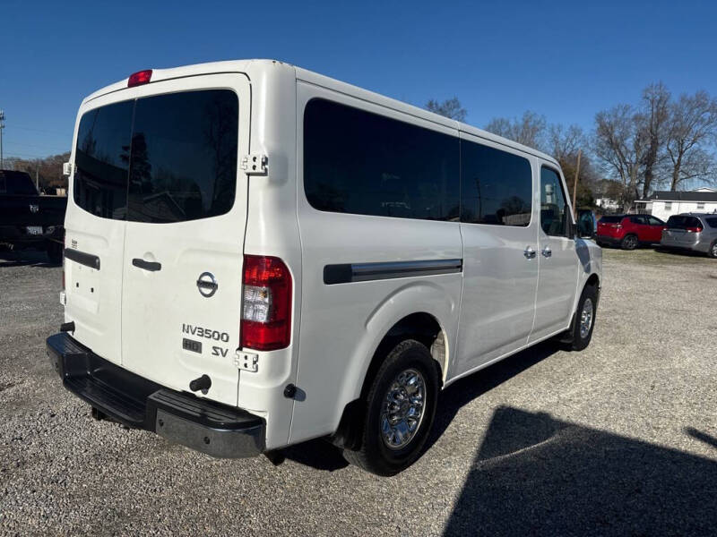 2016 Nissan NV