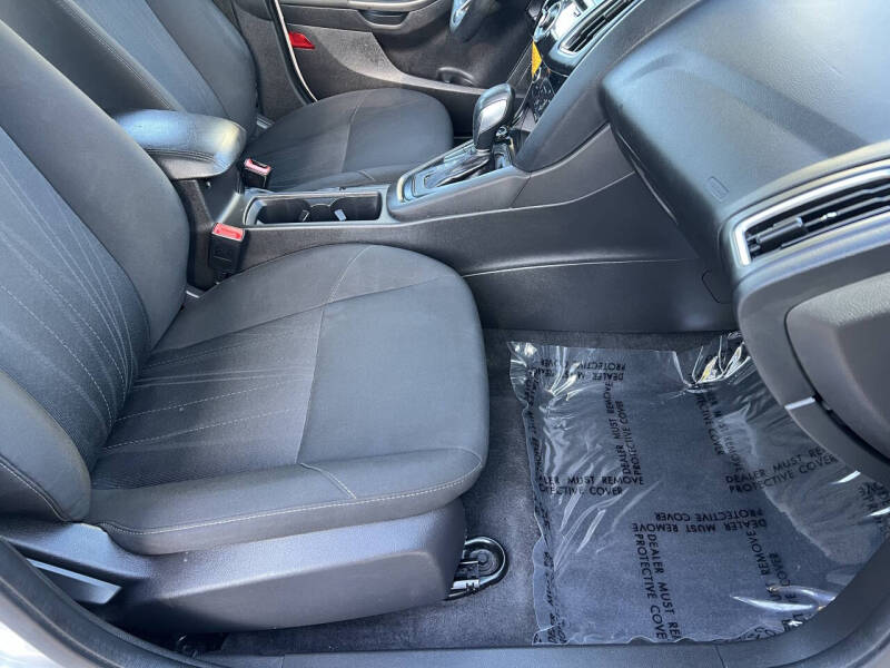 2017 Ford Focus SEL