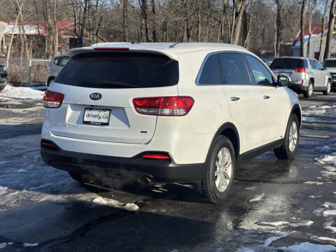 2016 Kia Sorento LX