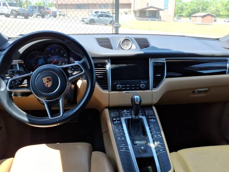 2018 Porsche Macan