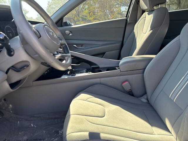 2024 Hyundai Elantra SEL