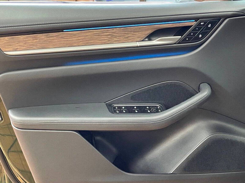 2024 Porsche Macan 4 Electric