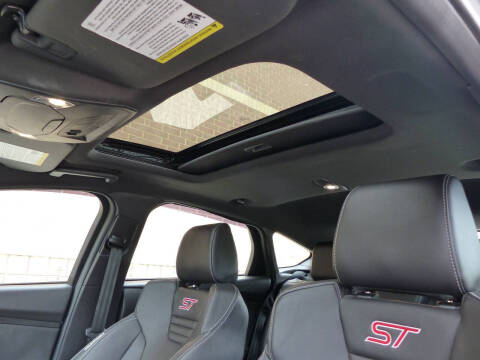 2018 Ford Focus ST