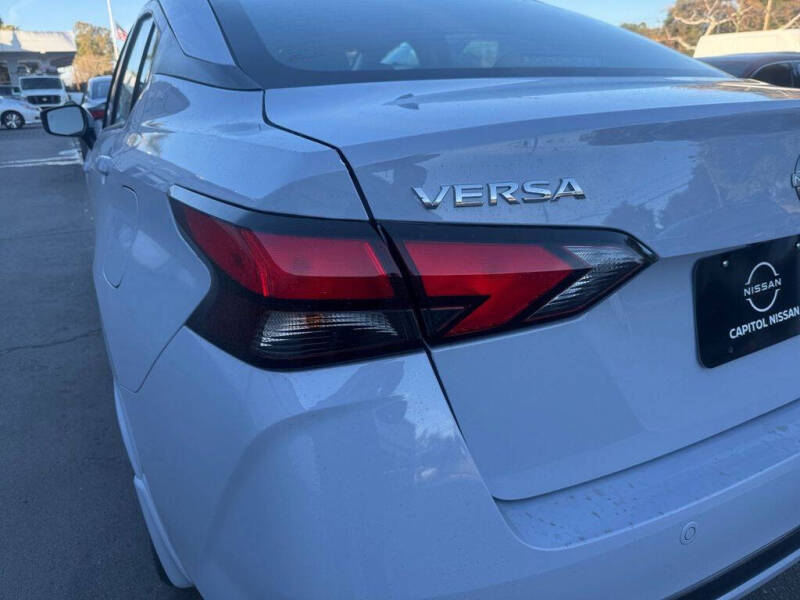 2025 Nissan Versa SV