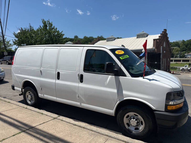 2019 Chevrolet Express 2500