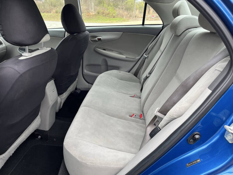 2010 Toyota Corolla LE