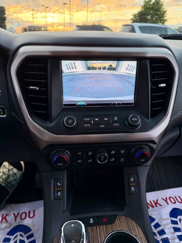 2019 GMC Acadia Denali