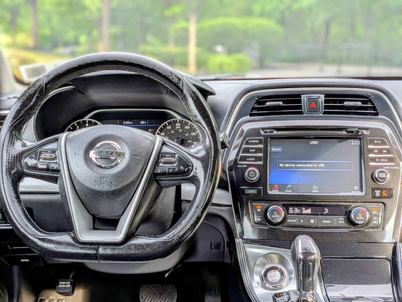 2017 Nissan Maxima 3.5 SR