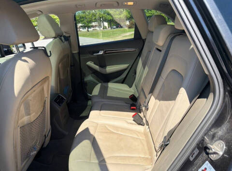 2012 Audi Q5 2.0T quattro Premium Plus