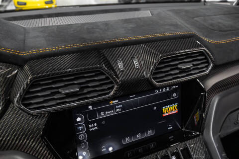 2023 Lamborghini Urus Performante