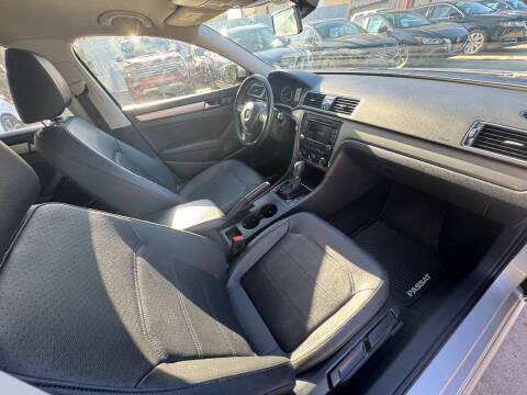 2015 Volkswagen Passat 1.8T Limited Edition