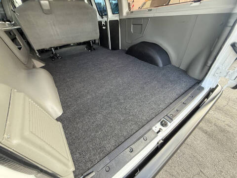 2012 Ford E-350