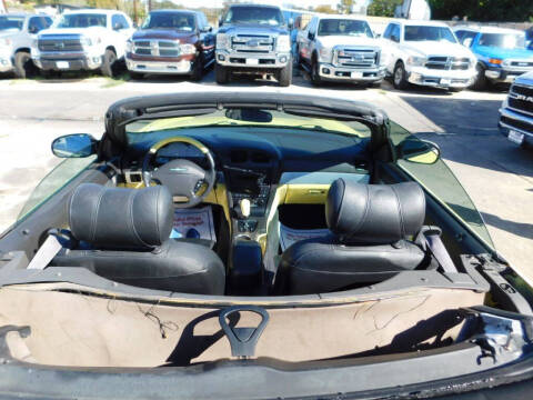 2002 Ford Thunderbird Deluxe