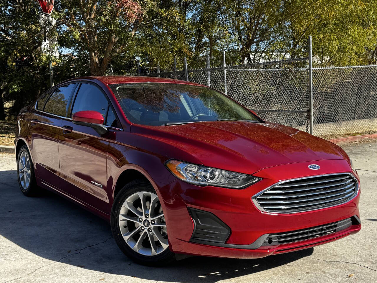 2019 Ford Fusion Hybrid SE 4dr Sedan's photo