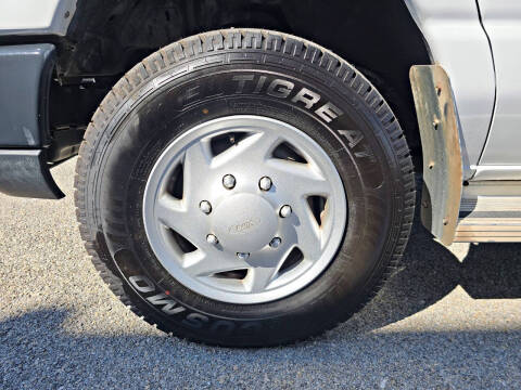 2013 Ford E-Series E-350 SD