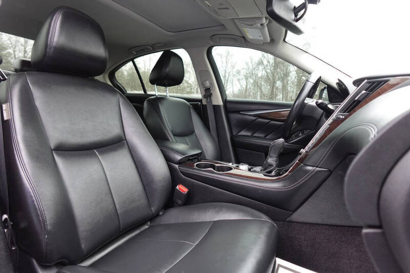 2018 Infiniti Q50 3.0T Luxe