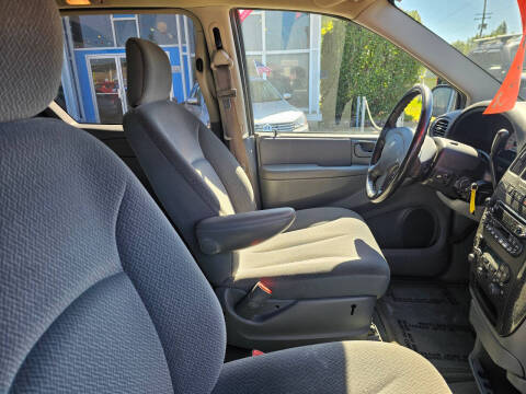 2005 Dodge Grand Caravan SXT