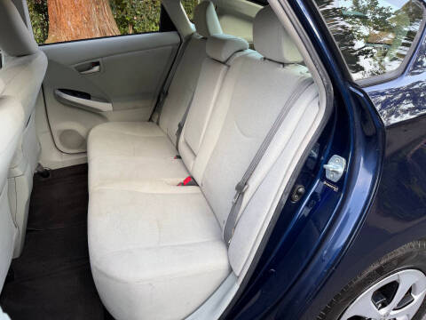 2012 Toyota Prius Two