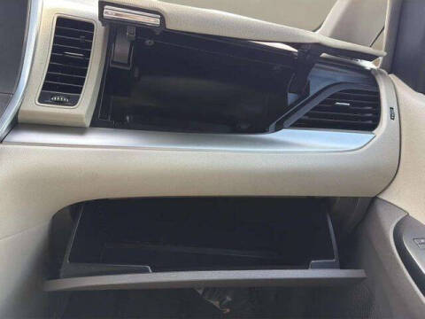 2019 Toyota Sienna LE 8-Passenger