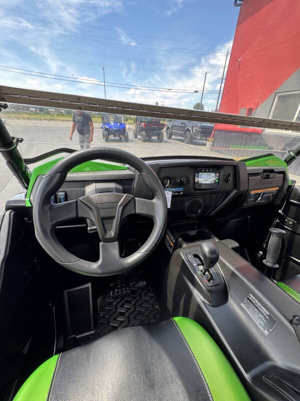 2022 Kawasaki Teryx 4 800CC LE LOW MILES!!