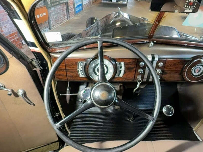 1936 Oldsmobile F-36